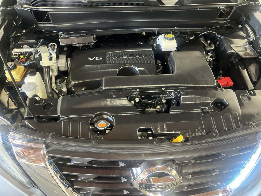 Used 2019 Nissan Pathfinder SL FWD image 25
