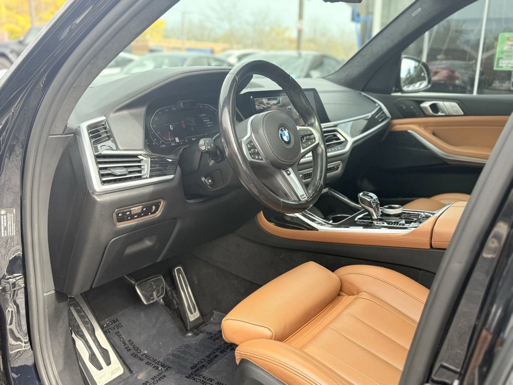 Used 2021 BMW X7 xDrive40i w/ M Sport Package image 15