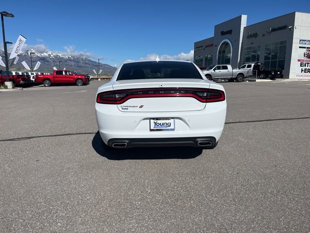 Used 2022 Dodge Charger SXT w/ Cold Weather Package image 4