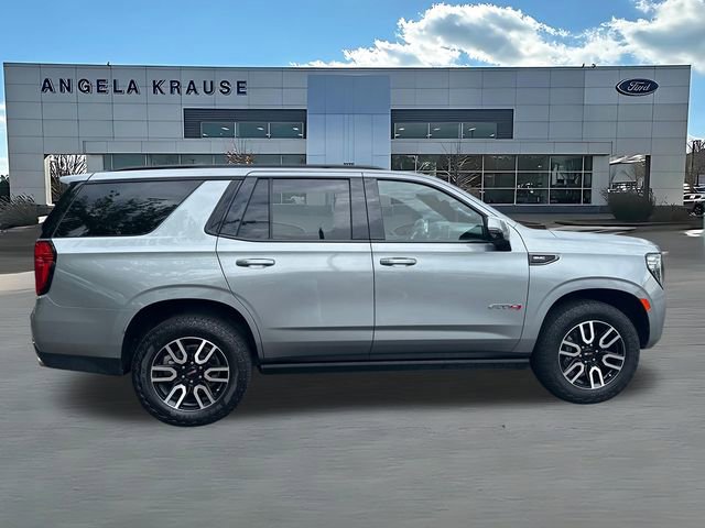 Used 2024 GMC Yukon AT4 w/ Technology Package AWD/4WD image 10