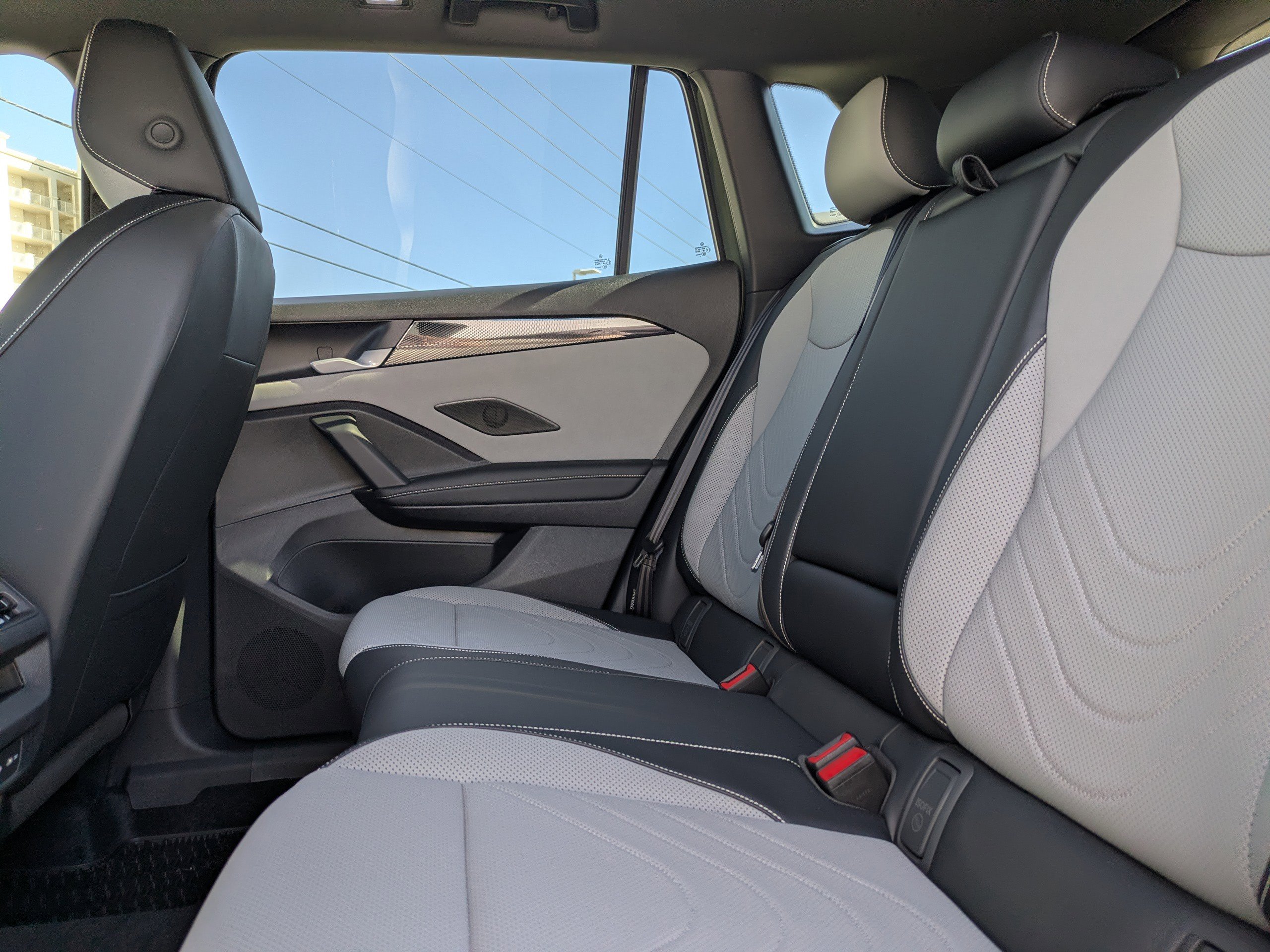 New 2026 Volkswagen Tiguan SE R-Line image 15