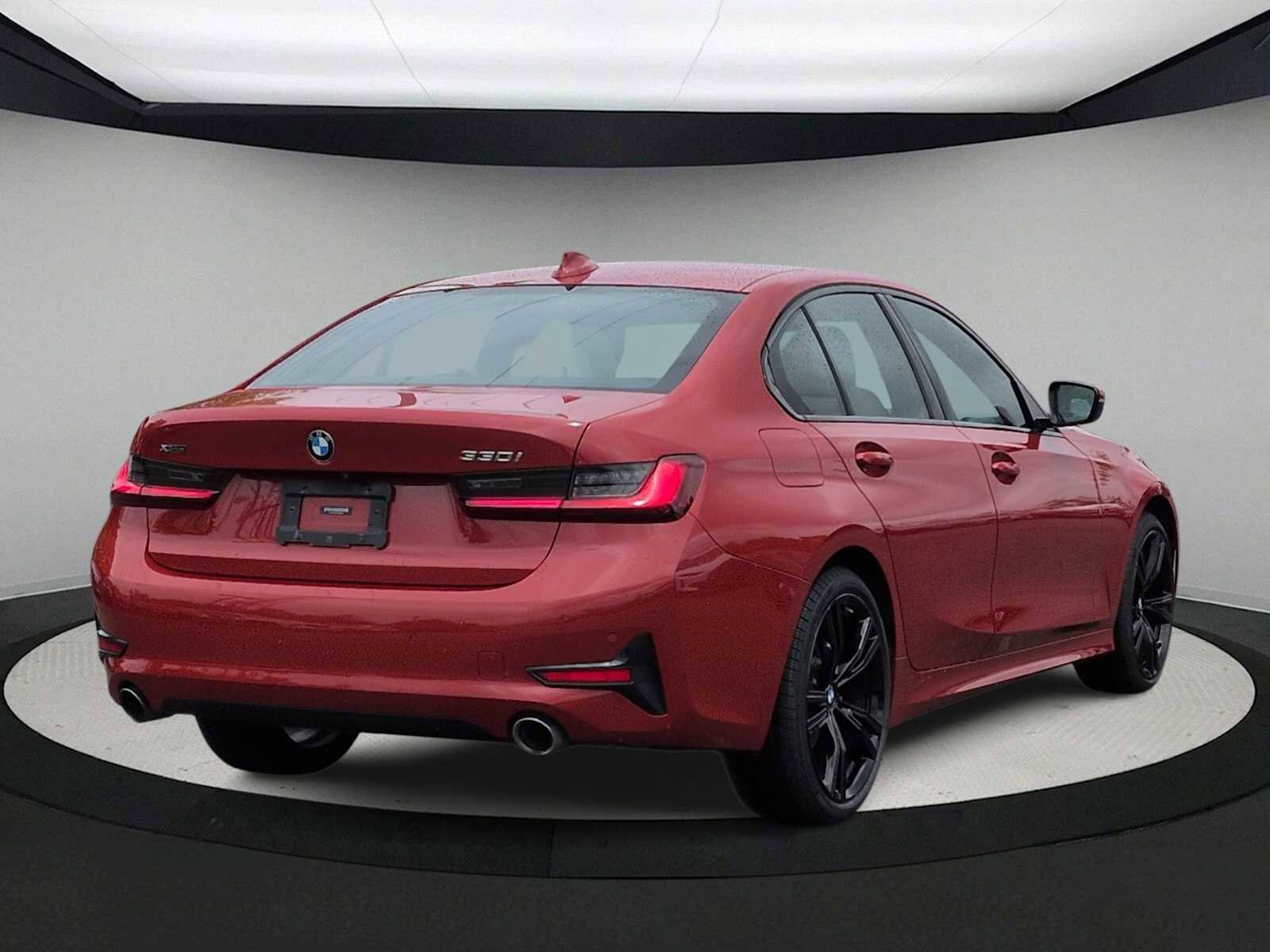 Used 2022 BMW 330i xDrive Sedan w/ Driving Assistance Package AWD/4WD image 8
