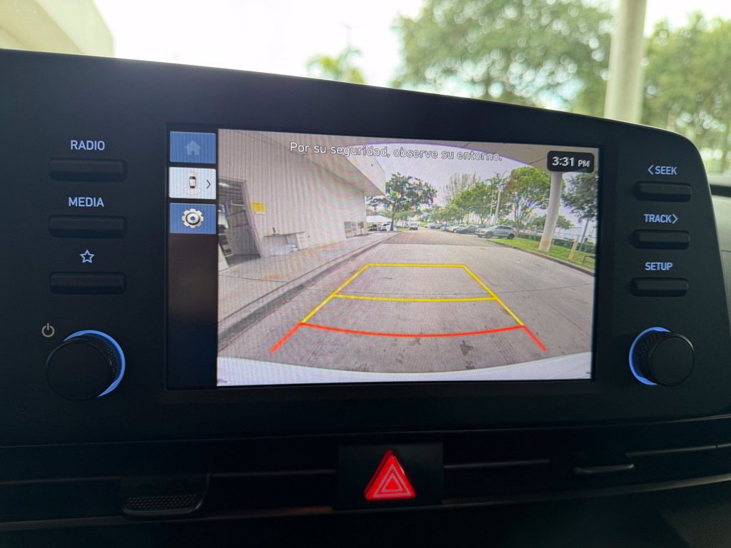 Used 2025 Hyundai Elantra Sport FWD image 10
