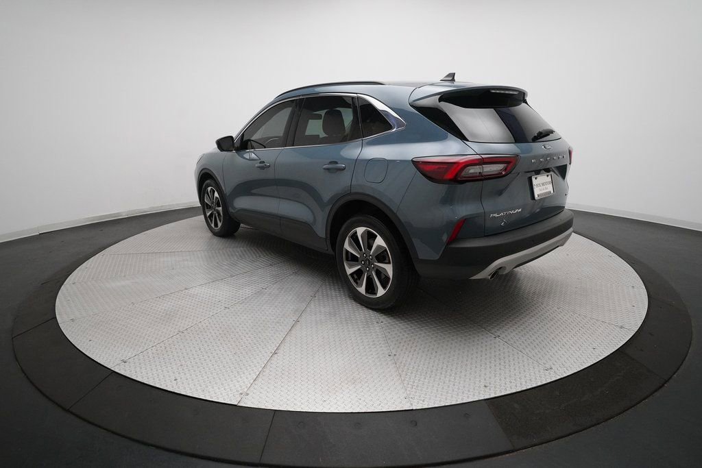 Used 2023 Ford Escape Platinum image 12