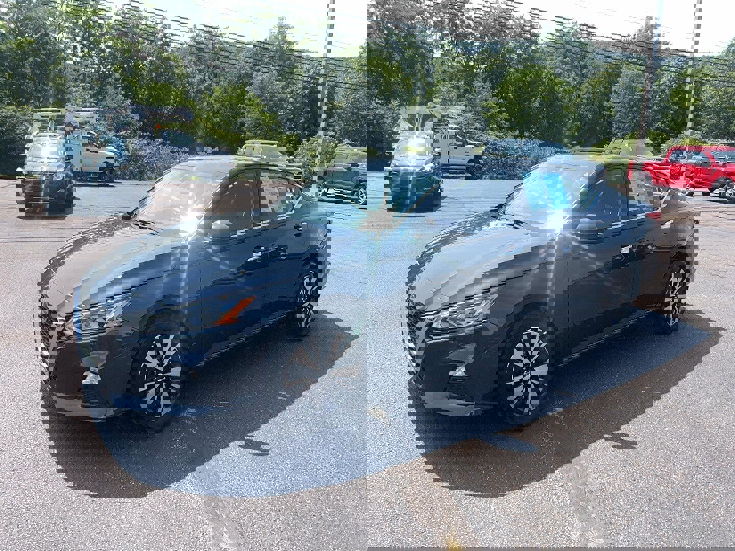 Used 2022 Nissan Altima 2.5 SV w/ SV Premium Package image 4