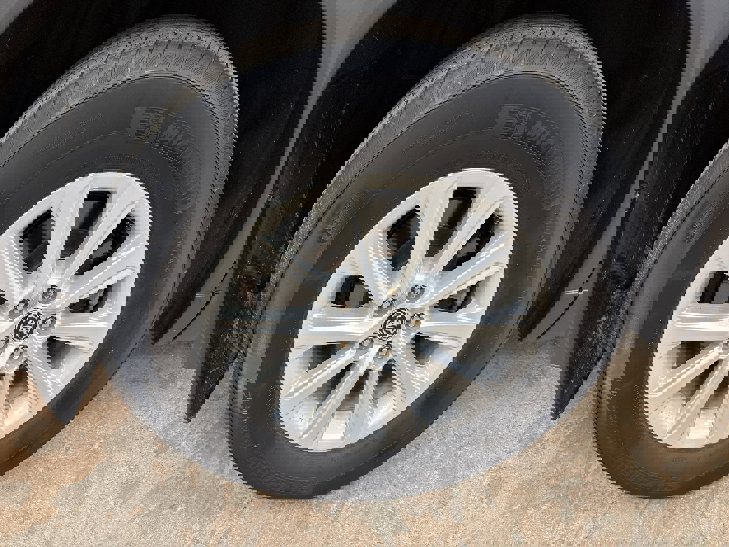 Used 2024 Toyota Grand Highlander XLE image 10