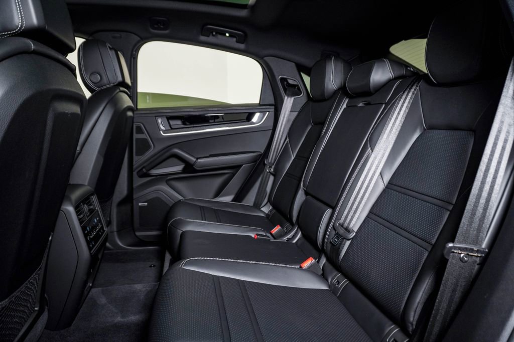 Certified 2026 Porsche Cayenne S image 17