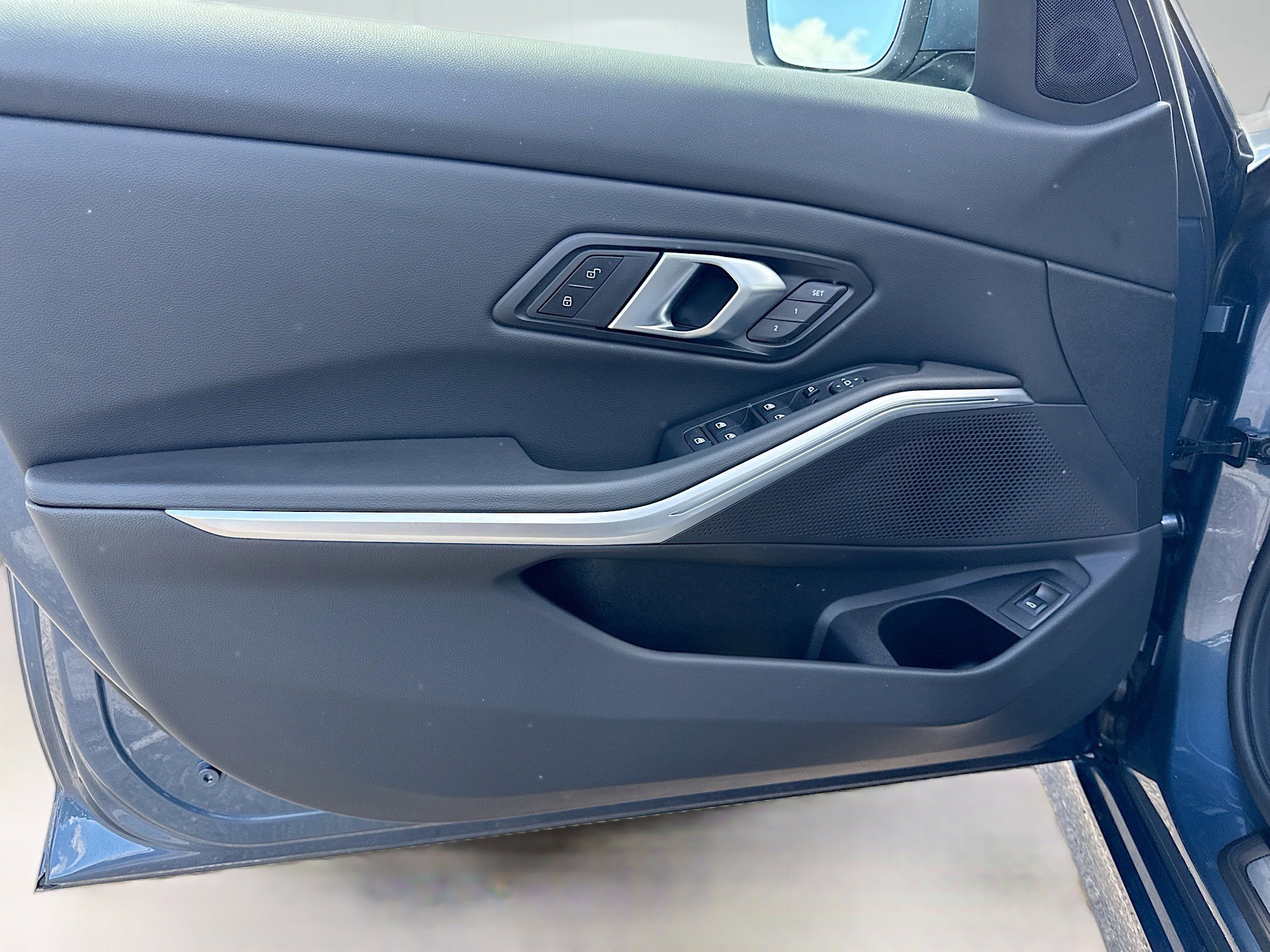 Used 2025 BMW 330i Sedan RWD image 22