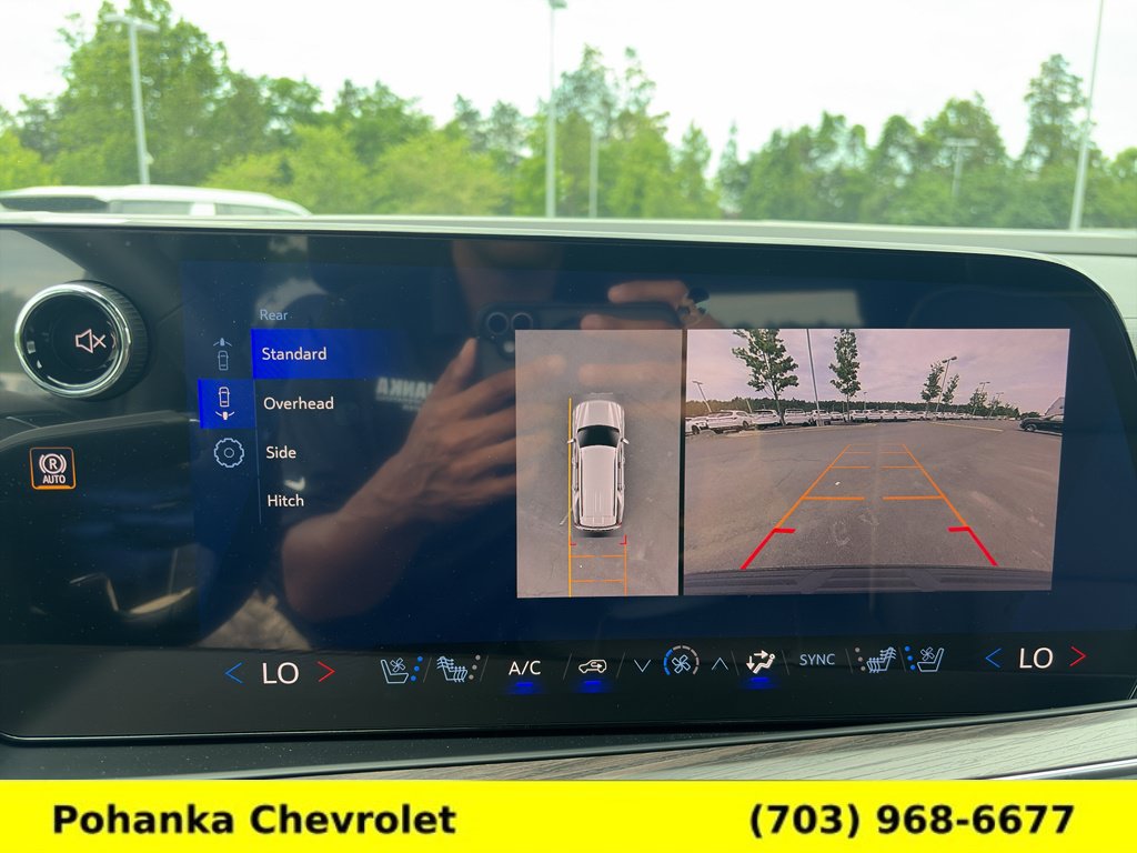 New 2026 Chevrolet Tahoe Premier w/ Sun And Tow Package AWD/4WD image 15