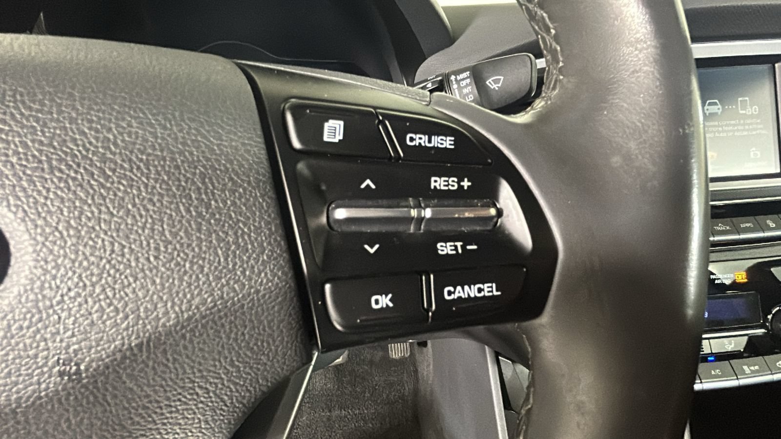 Used 2019 Hyundai Ioniq Electric FWD image 20