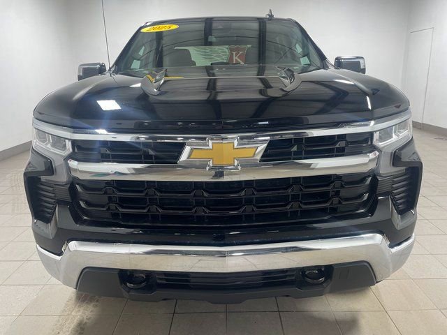 Used 2025 Chevrolet Silverado 1500 LT w/ Work Truck Package AWD/4WD image 2