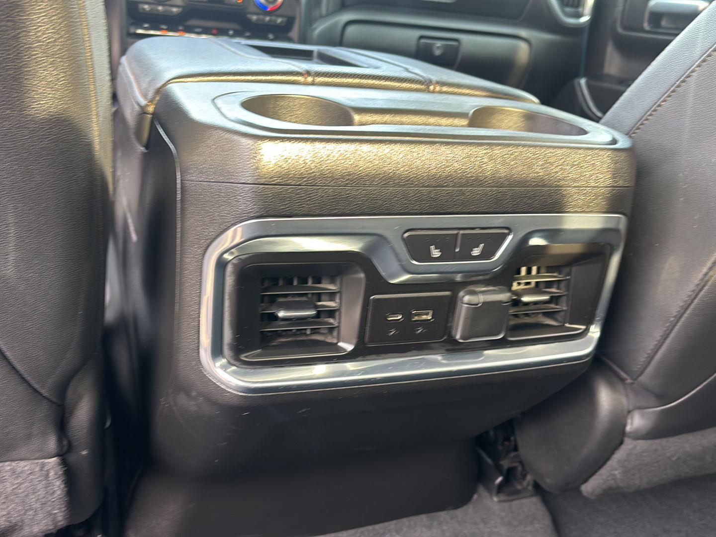 Used 2021 GMC Sierra 1500 AT4 w/ Technology Package image 17