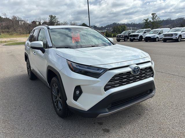 Used 2022 Toyota RAV4 Limited image 6