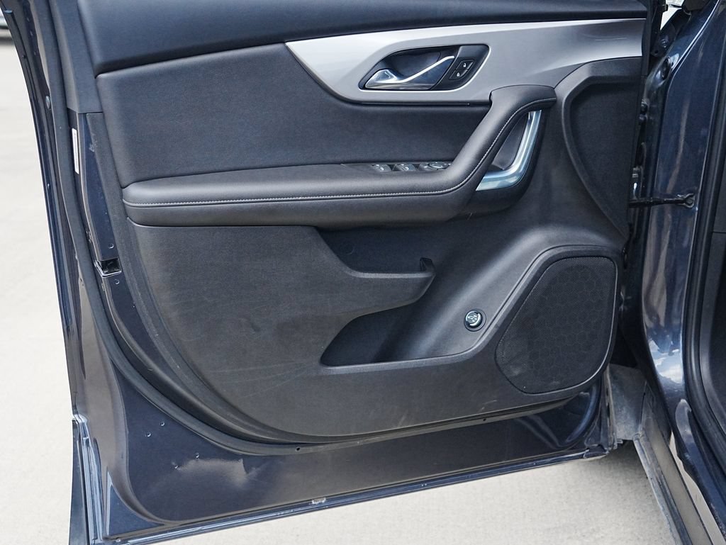 Used 2021 Chevrolet Blazer LT FWD image 19