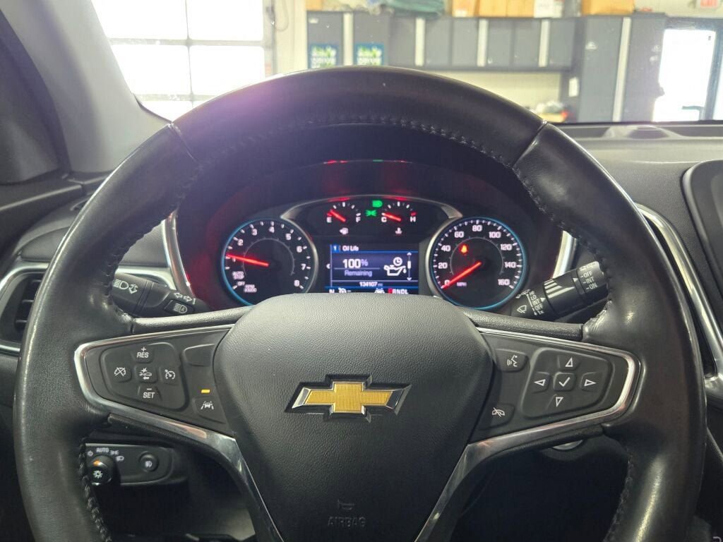 Used 2020 Chevrolet Equinox LT image 33