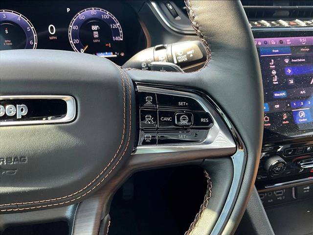 New 2025 Jeep Grand Cherokee Summit w/ Obsidian Package AWD/4WD image 20