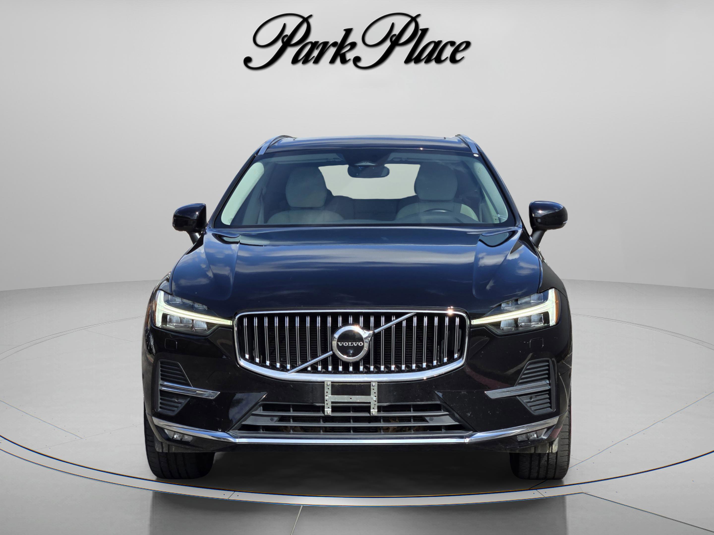 Used 2023 Volvo XC60 B5 Plus w/ Climate Package image 9