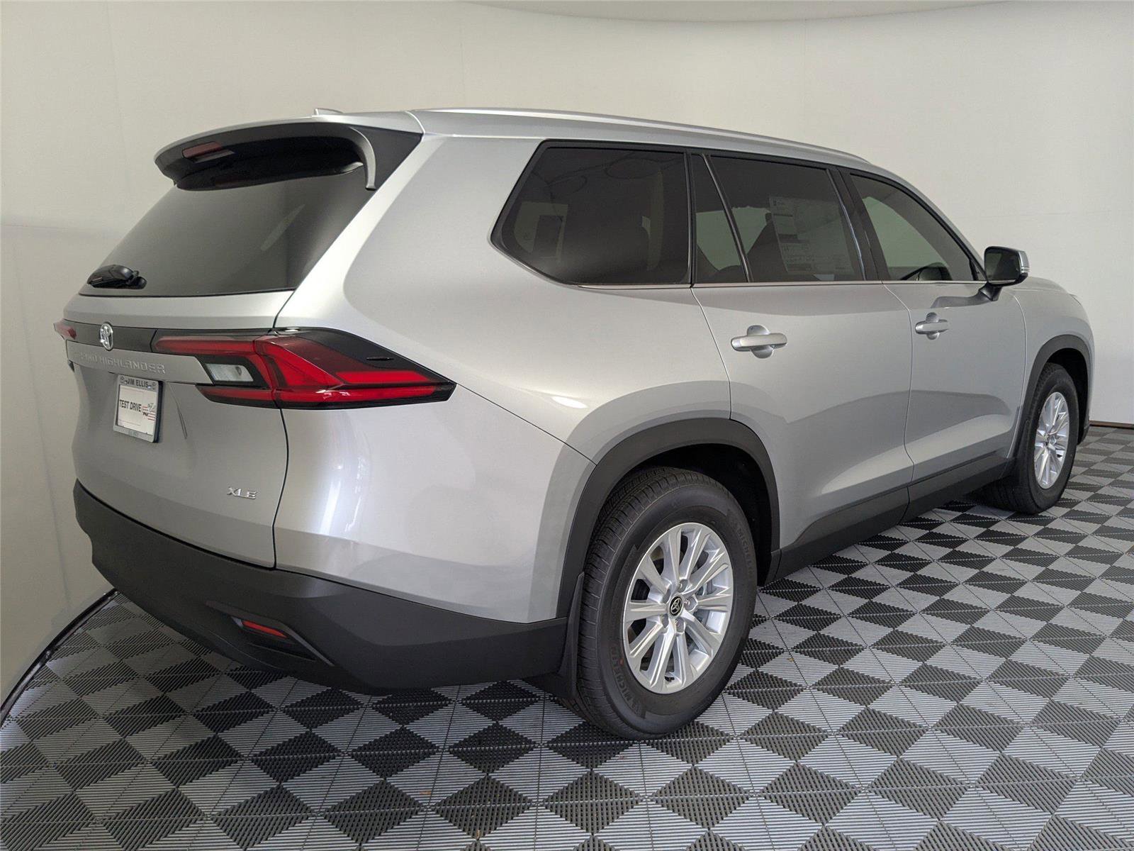 Certified 2026 Toyota Grand Highlander FWD image 46