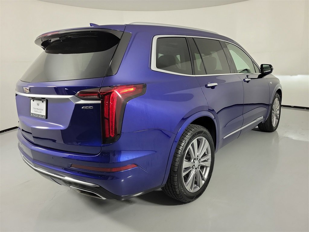 Certified 2023 Cadillac XT6 Premium Luxury image 4