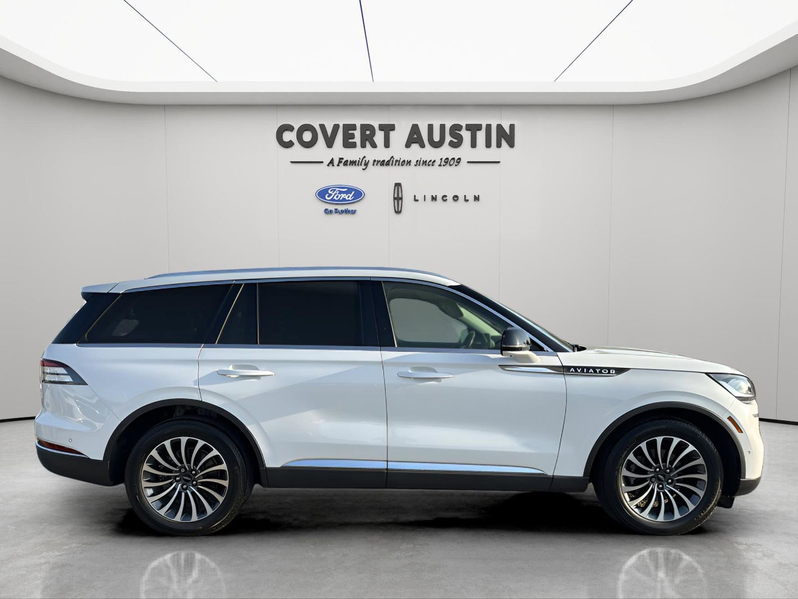 Certified 2023 Lincoln Aviator Reserve image 6