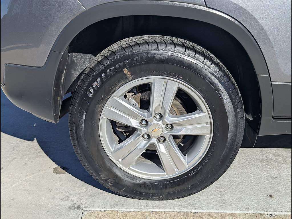 Used 2020 Chevrolet Trax LT AWD/4WD image 15