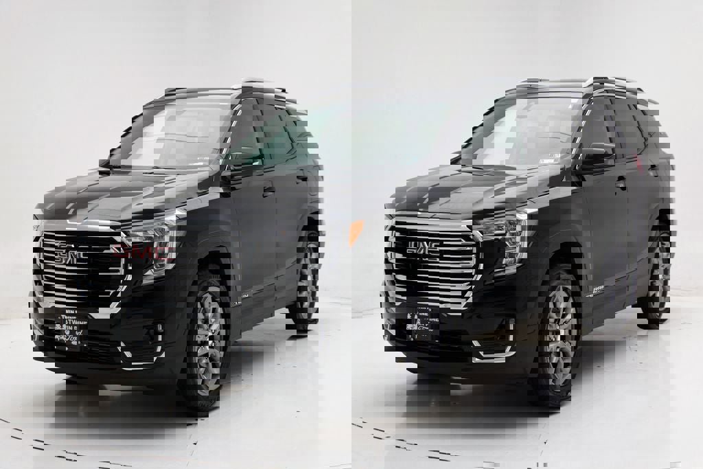 Used 2024 GMC Terrain SLT image 4