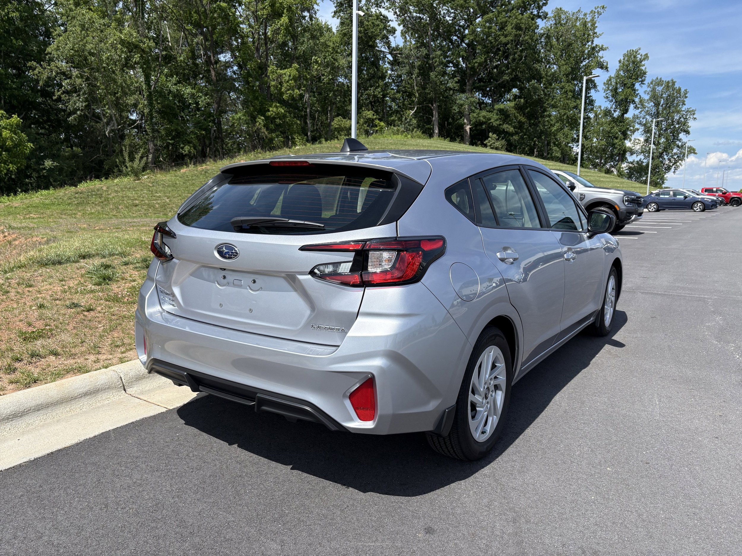 Used 2024 Subaru Impreza 2.0i AWD/4WD image 9