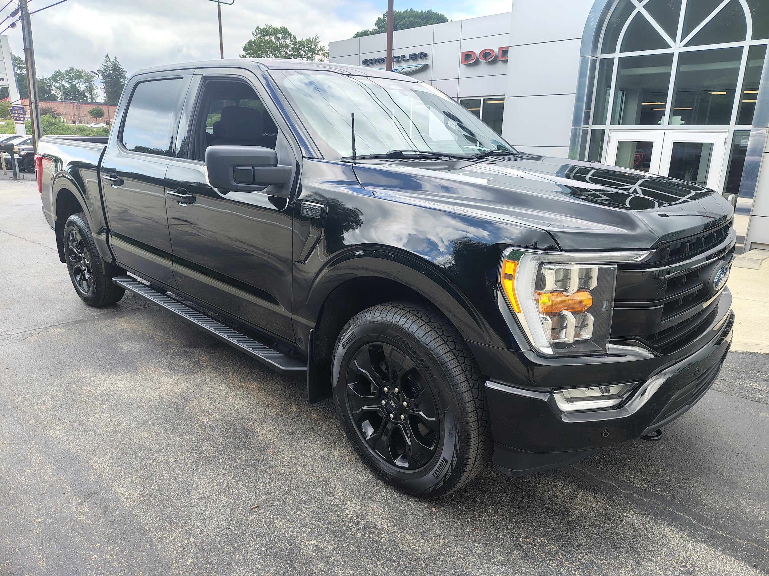 Used 2022 Ford F150 XLT w/ Equipment Group 302A High AWD/4WD image 2
