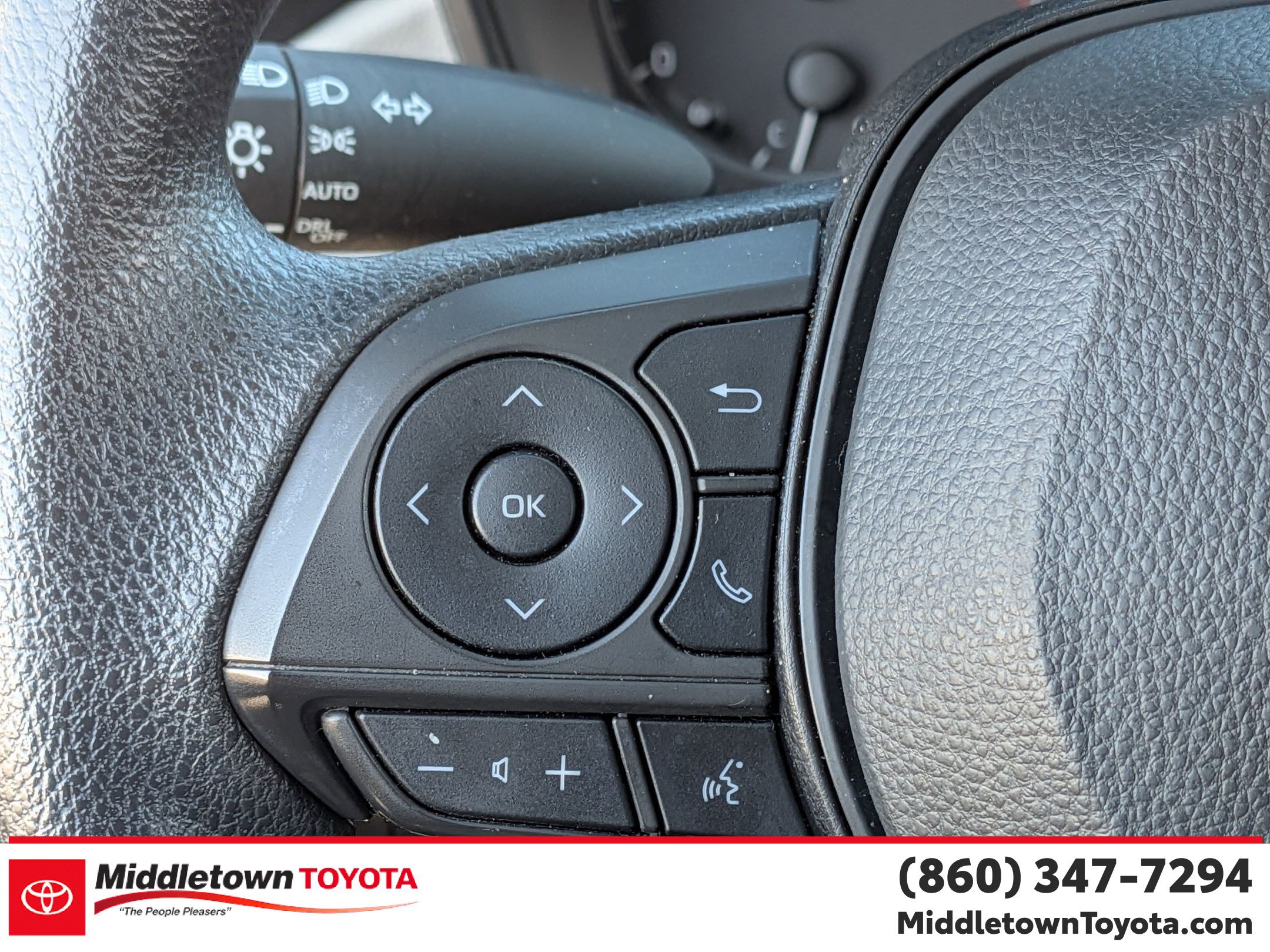 Used 2023 Toyota Corolla LE image 19