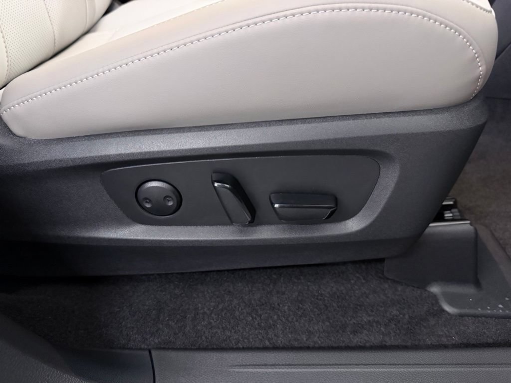 New 2027 INFINITI QX60 Luxe FWD image 43