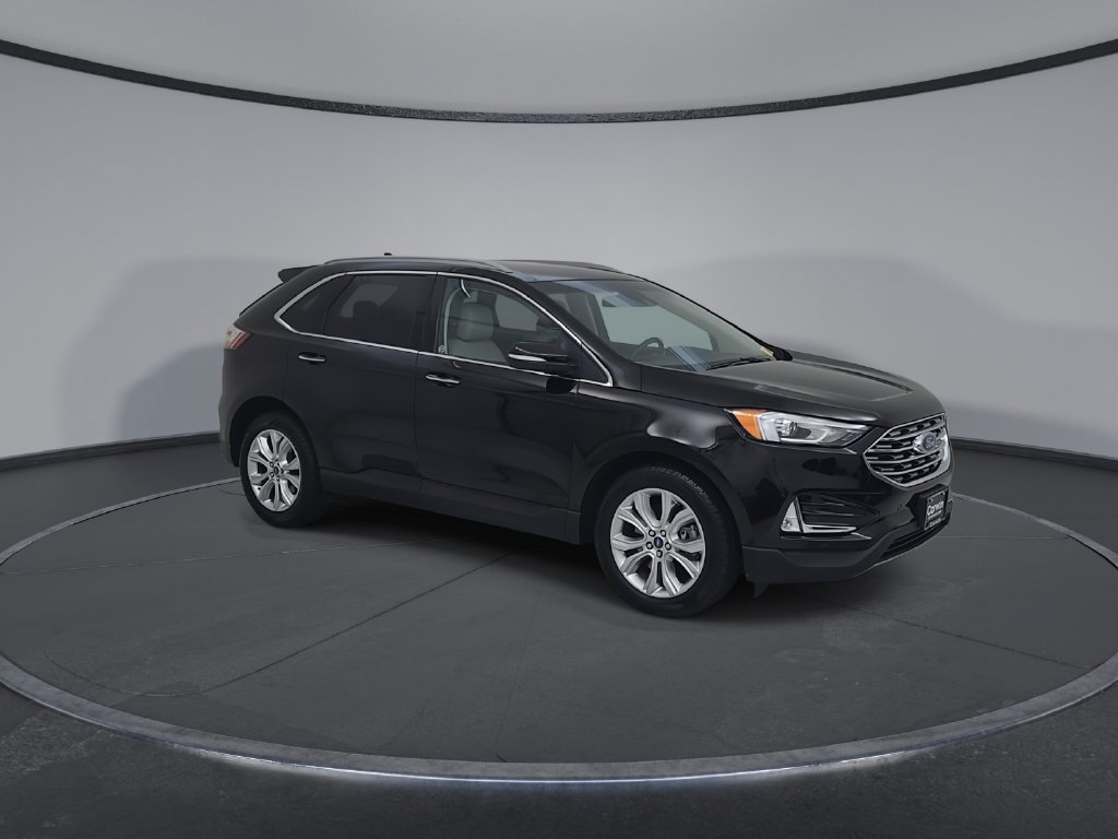 Used 2020 Ford Edge Titanium w/ Class II Trailer Tow Package AWD/4WD image 4
