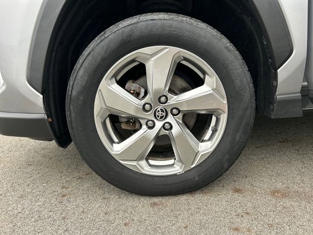 Used 2020 Toyota RAV4 Limited w/ Limited Grade Weather Package AWD/4WD image 28