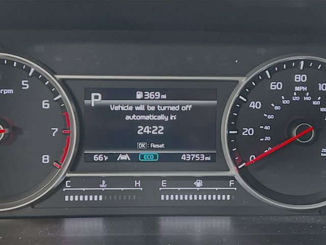 Certified 2022 Kia Sorento S image 12