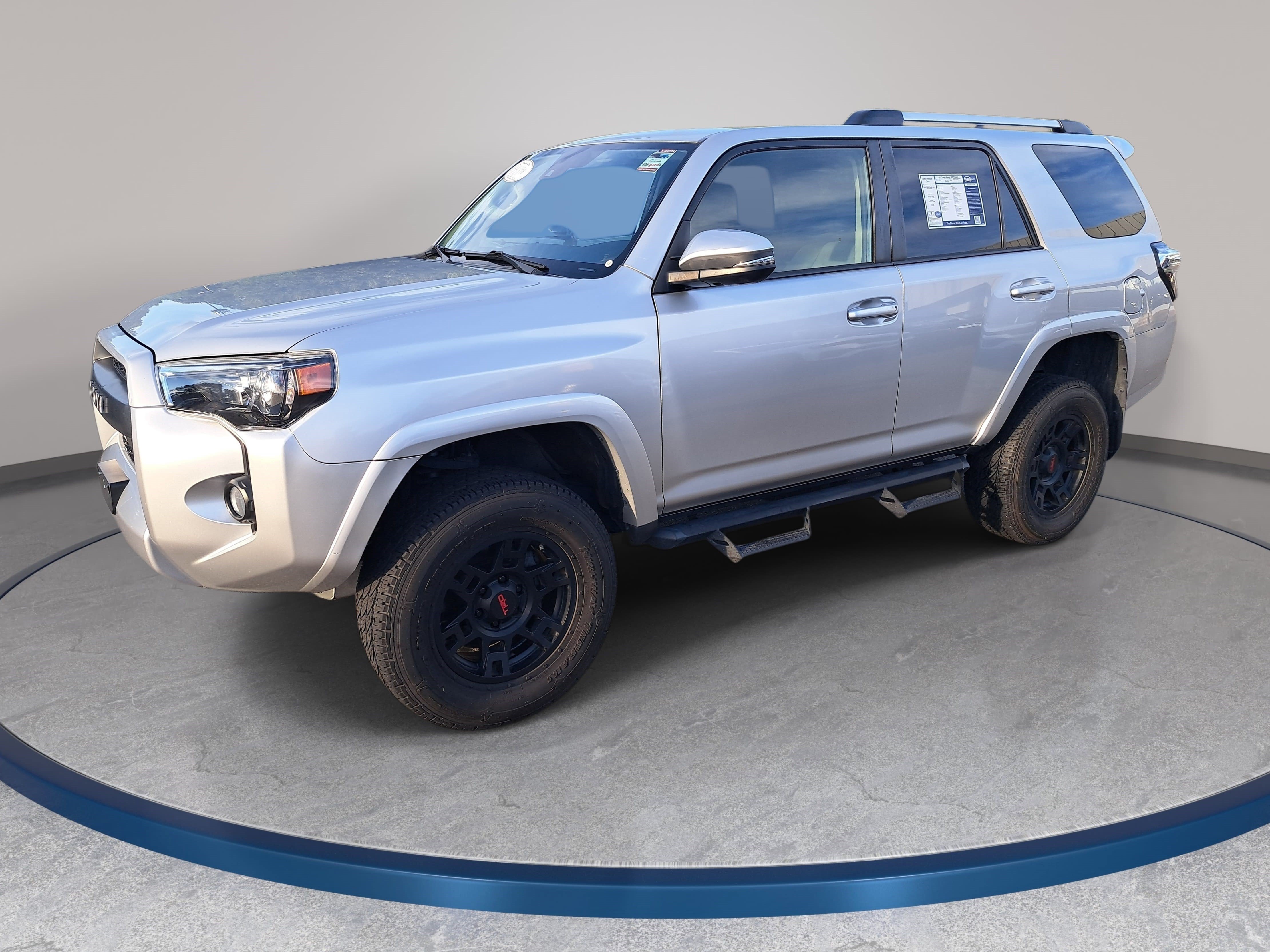 Used 2020 Toyota 4Runner SR5 Premium w/ Moonroof Package RWD image 1
