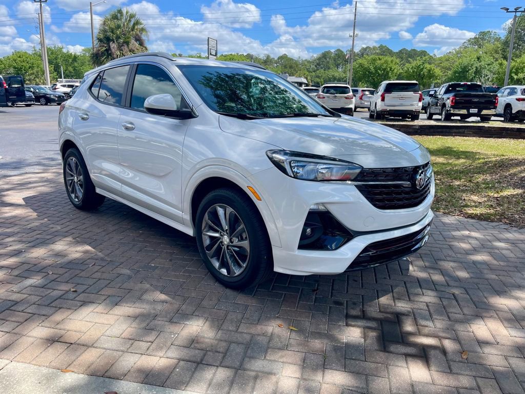 Used 2023 Buick Encore GX Select w/ Sport Touring Package image 7