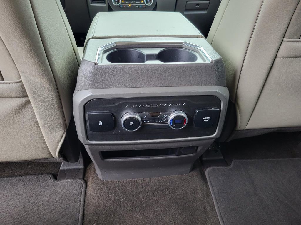 Used 2021 Ford Expedition XLT image 15