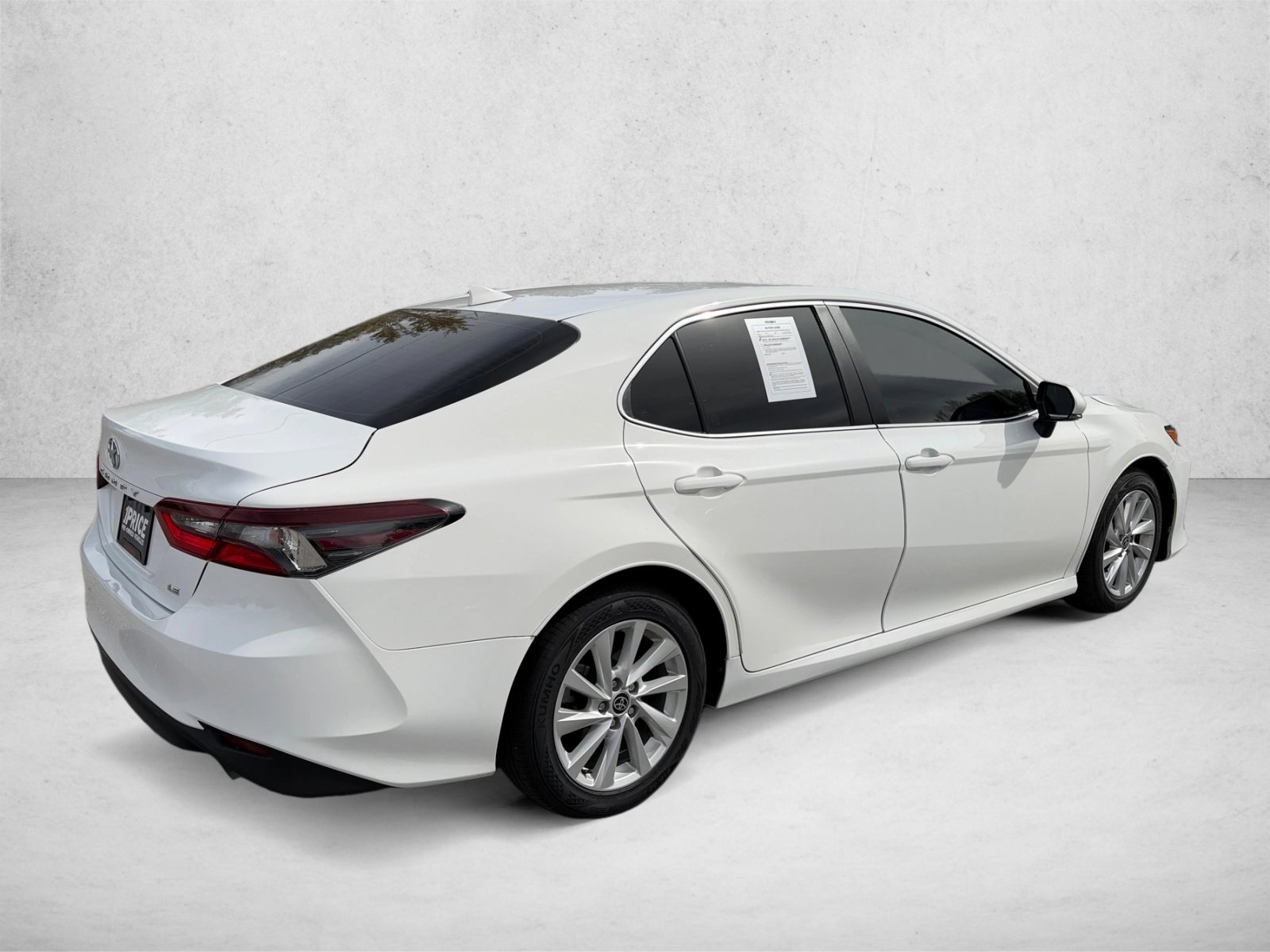 Used 2023 Toyota Camry LE w/ Convenience Package image 5