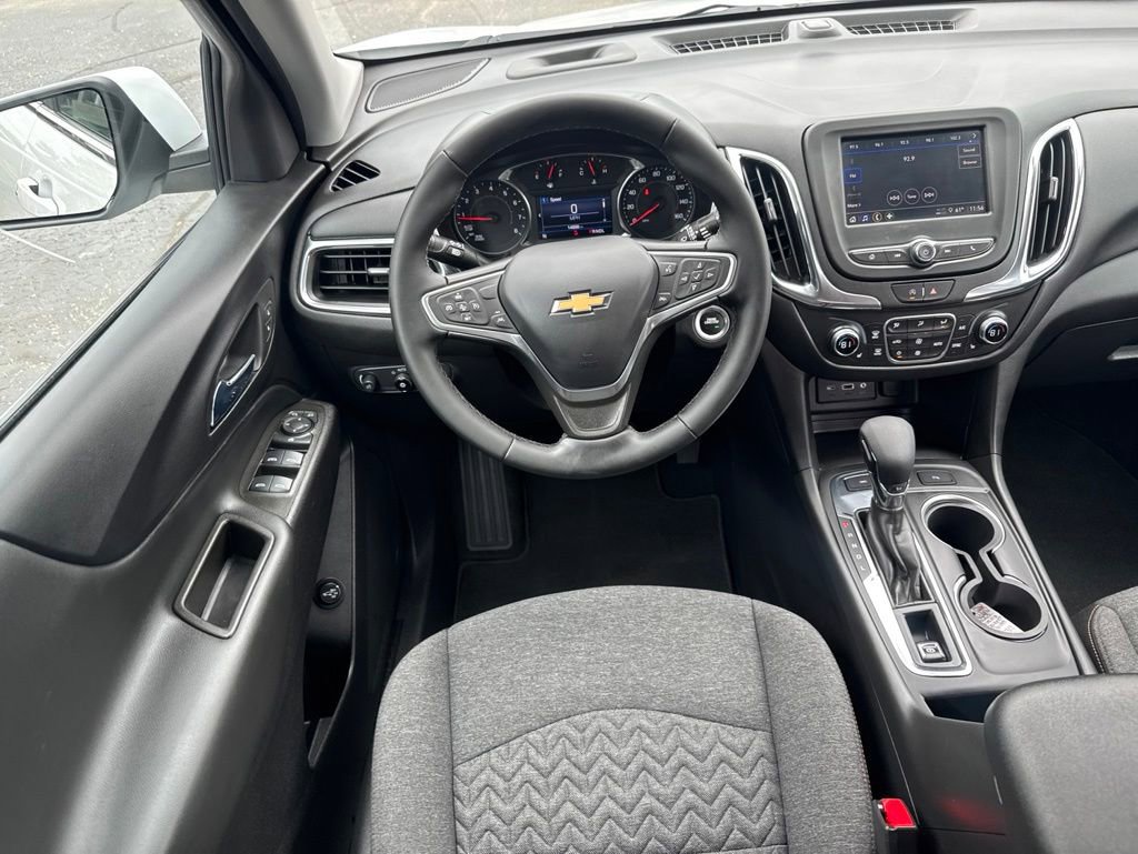Used 2023 Chevrolet Equinox LT AWD/4WD image 25