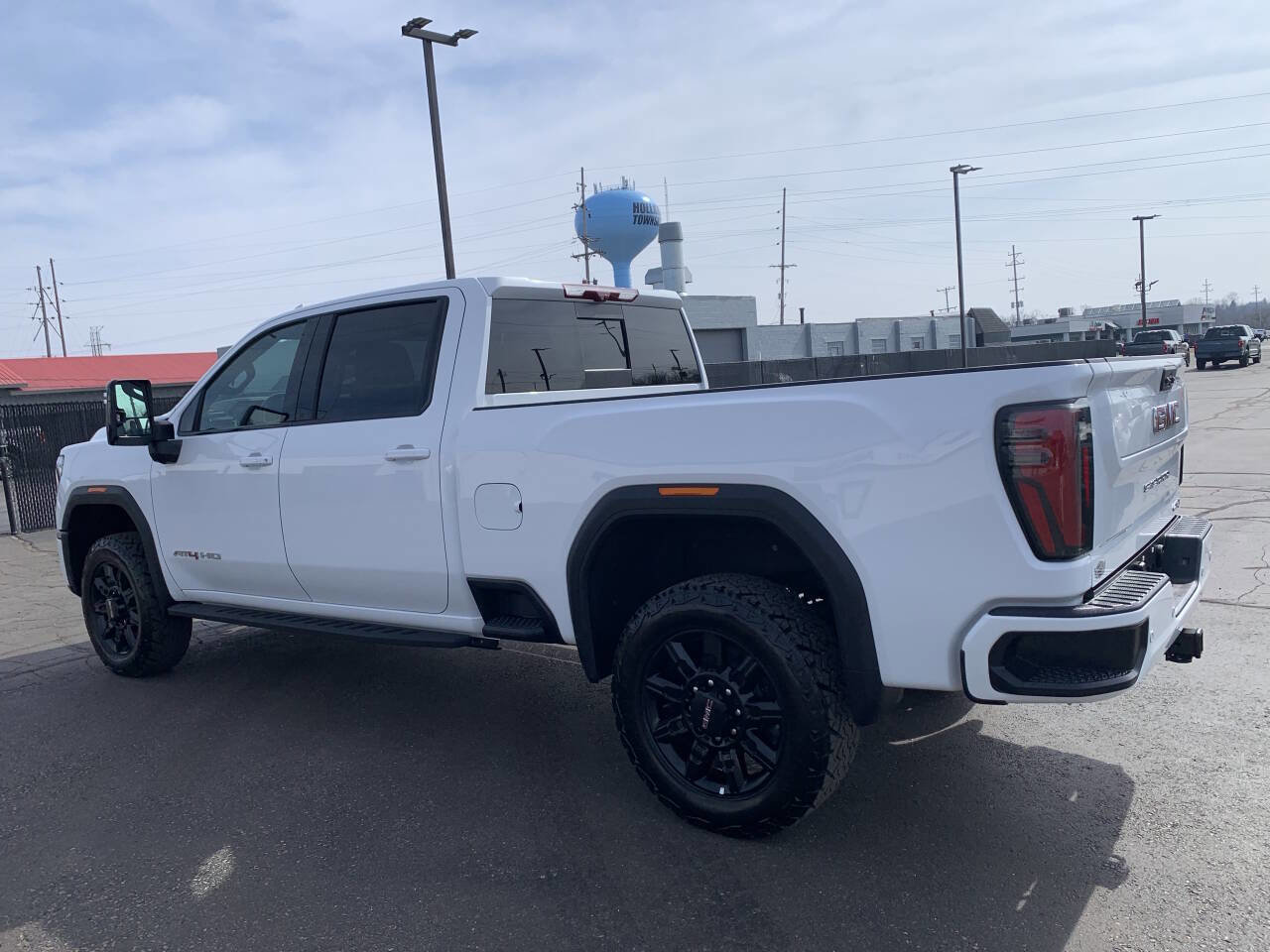 Used 2025 GMC Sierra 3500 AT4 w/ AT4 Premium Plus Package image 6