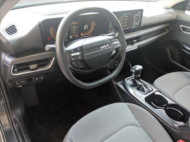 Used 2025 Kia K4 FWD image 10