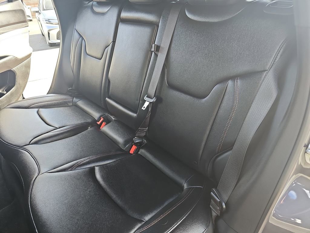 Used 2024 Jeep Compass Limited image 13