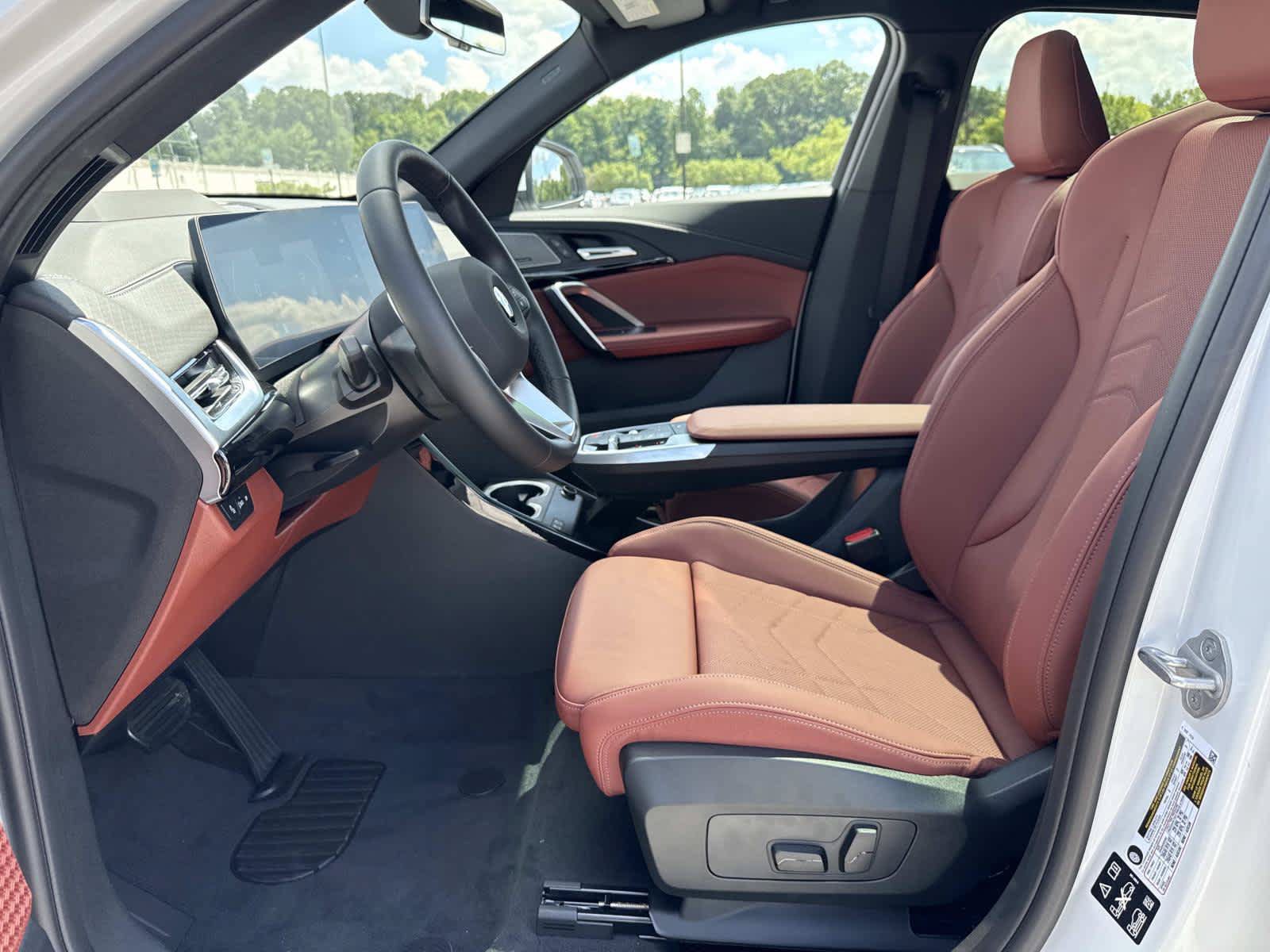New 2026 BMW X2 xDrive28i w/ Technology Package AWD/4WD image 14