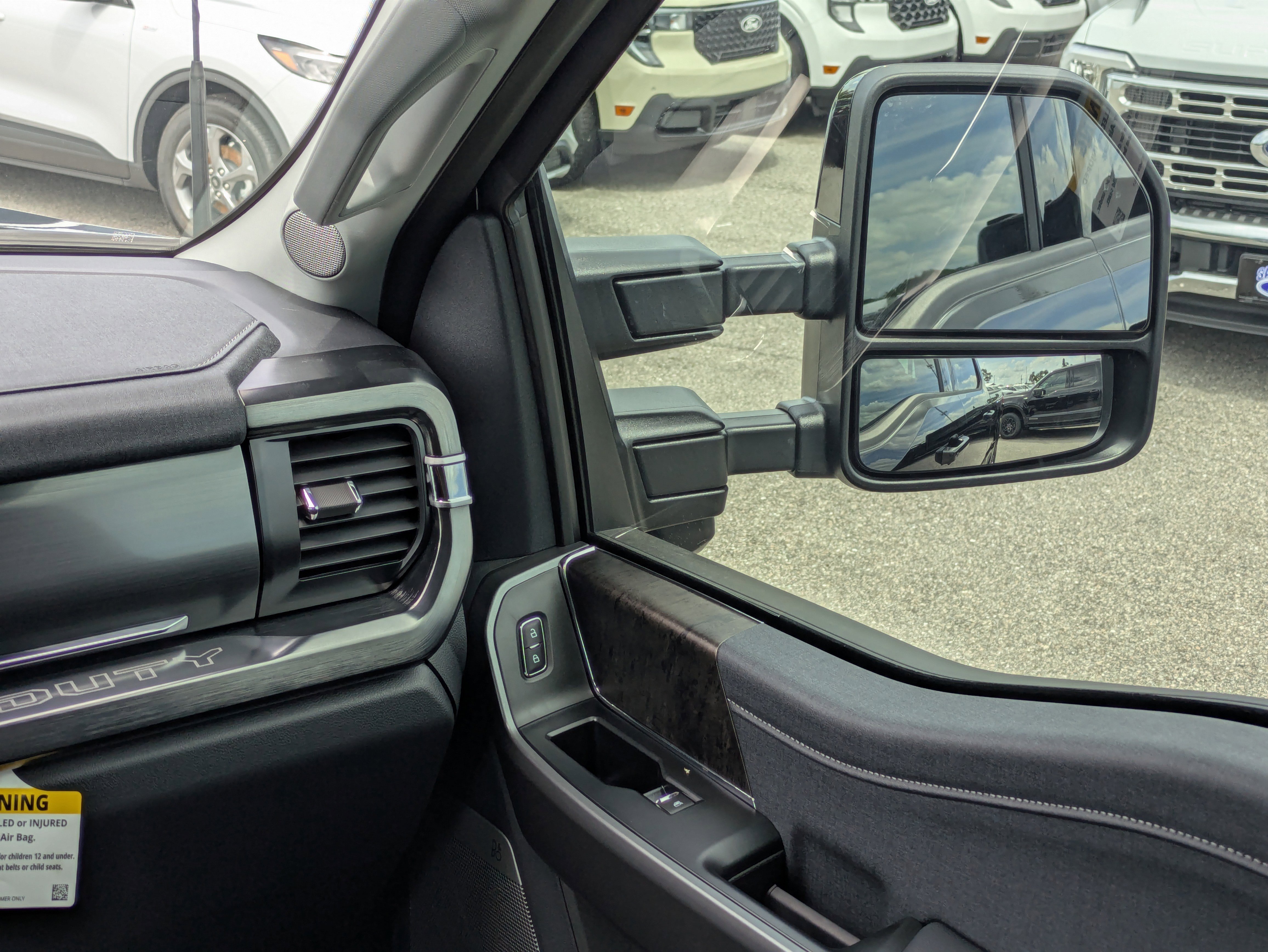 New 2026 Ford F250 Lariat w/ FX4 Off-Road Package image 32