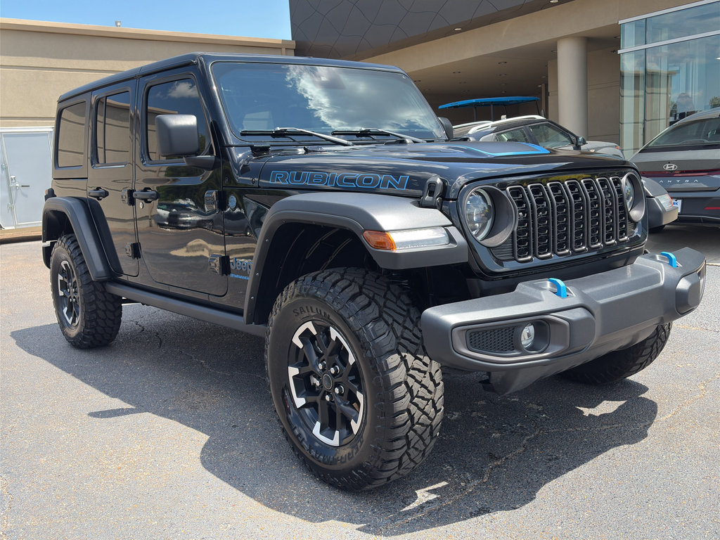 Used 2024 Jeep Wrangler Unlimited Rubicon 4xe AWD/4WD image 3