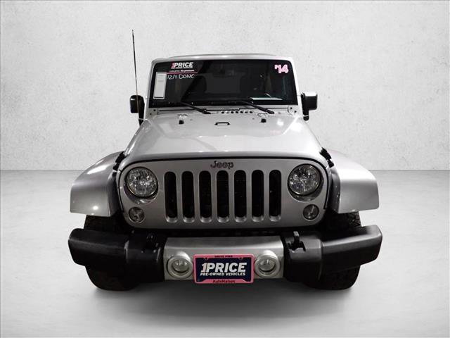 Used 2014 Jeep Wrangler Unlimited Sahara w/ Max Tow Package image 5