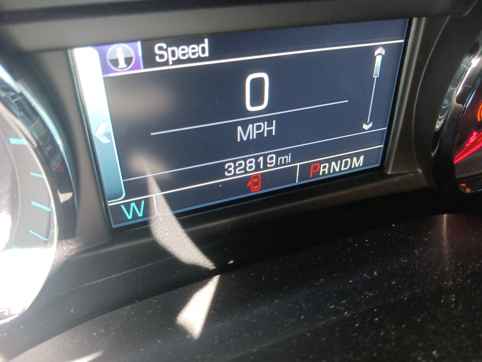 Used 2016 Chevrolet Suburban LS RWD image 7