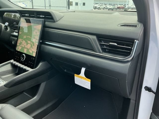 New 2027 GMC Terrain Elevation w/ Elevation Premium Package FWD image 16