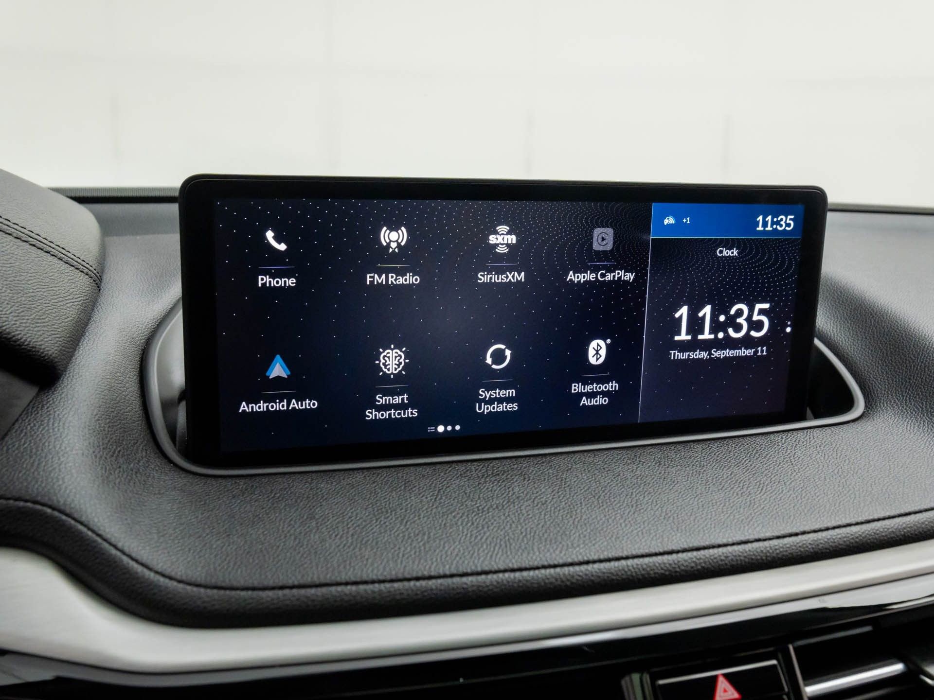 Used 2023 Acura MDX SH-AWD image 31