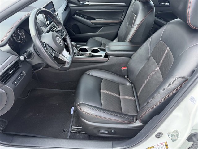 Used 2025 Nissan Altima 2.5 SR image 19