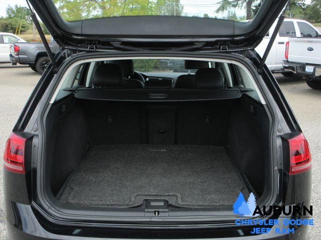 Used 2017 Volkswagen Golf Alltrack SE image 10